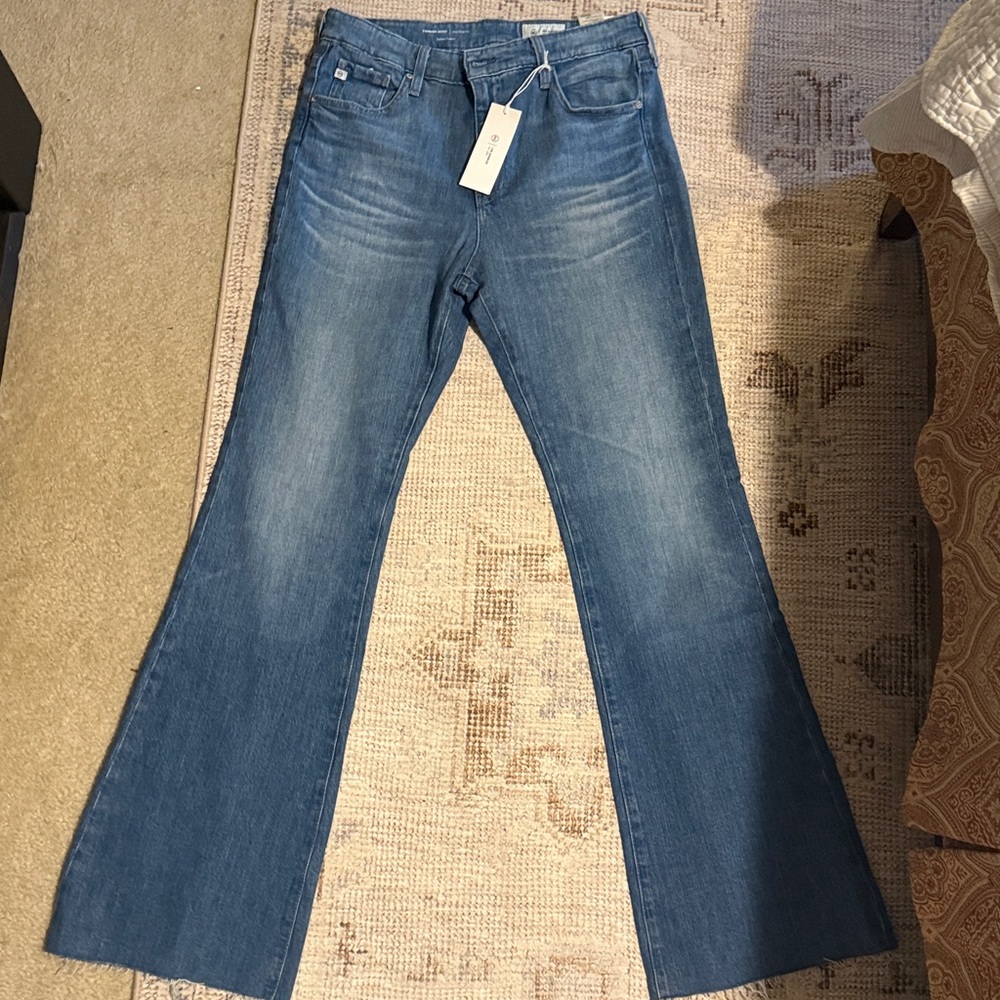 New AG Adriano Goldschmied Farrah Boot Cut Jeans Medium Blue wash 32